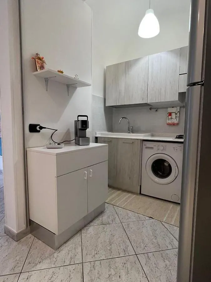 Appartamento La Casa Di Ginevra Ragusa 0*,  Italia